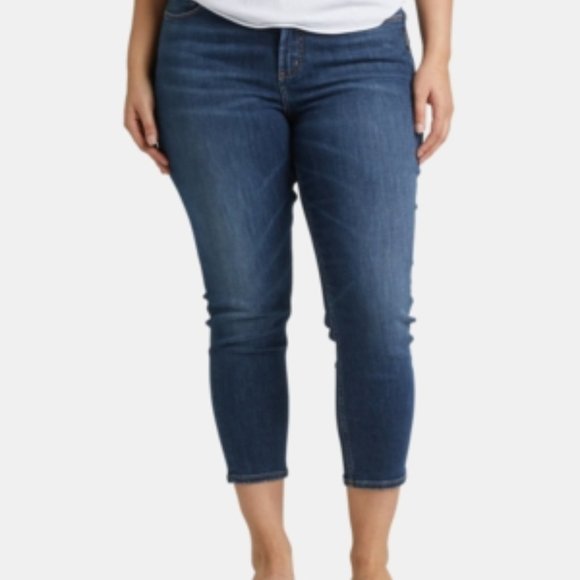 NWT Silver Jeans Plus Calley Straight Leg Jeans - Picture 4 of 4